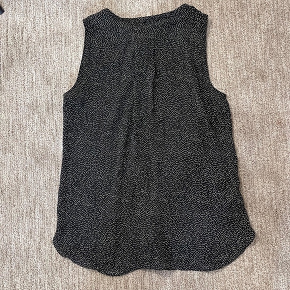 LOFT Sleeveless Blouse – Black‎ with White Details – Size Small - Picture 6 of 6